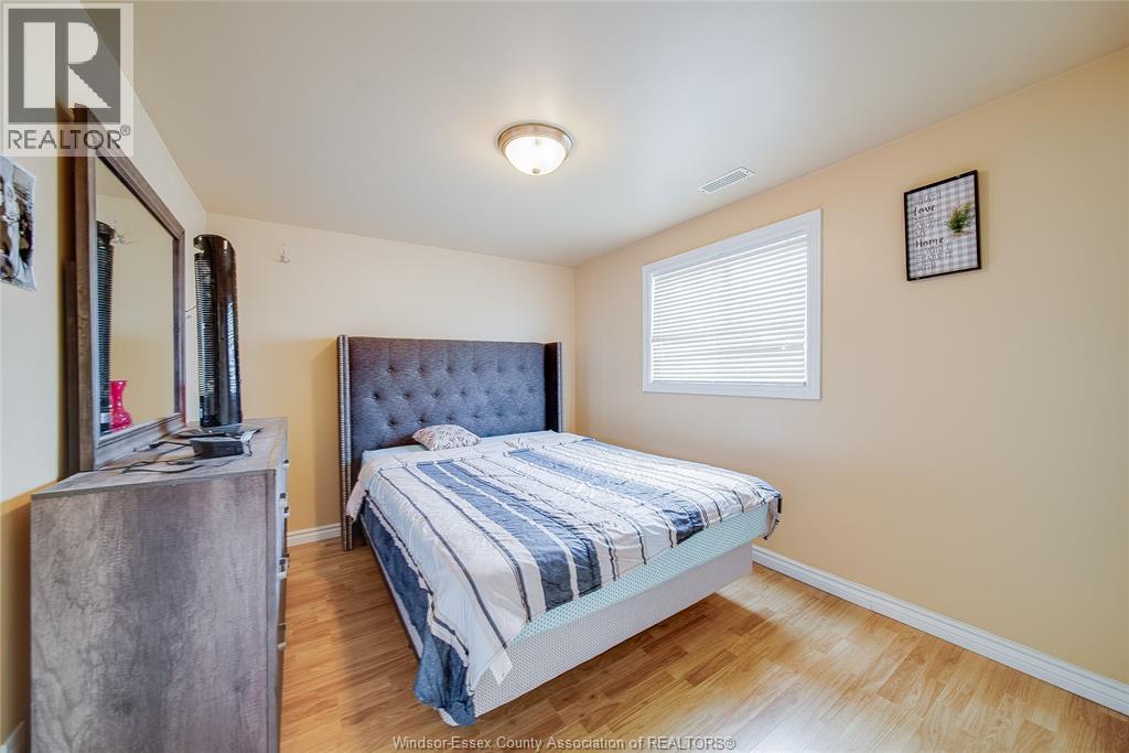 989 Windsor Avenue, Windsor, Ontario  N9A 1K1 - Photo 13 - 26020521