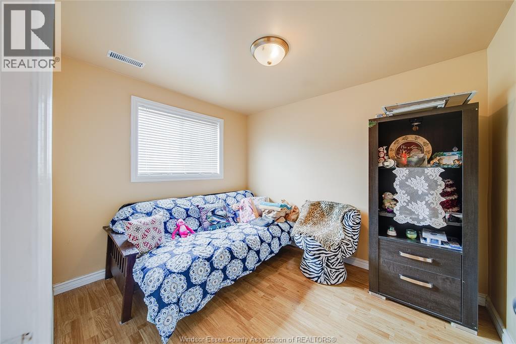 989 Windsor Avenue, Windsor, Ontario  N9A 1K1 - Photo 14 - 26020521