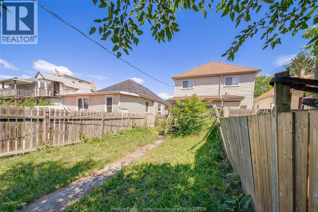 989 Windsor Avenue, Windsor, Ontario  N9A 1K1 - Photo 20 - 26020521