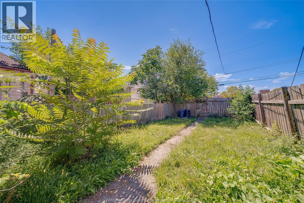 989 Windsor Avenue, Windsor, Ontario  N9A 1K1 - Photo 21 - 26020521