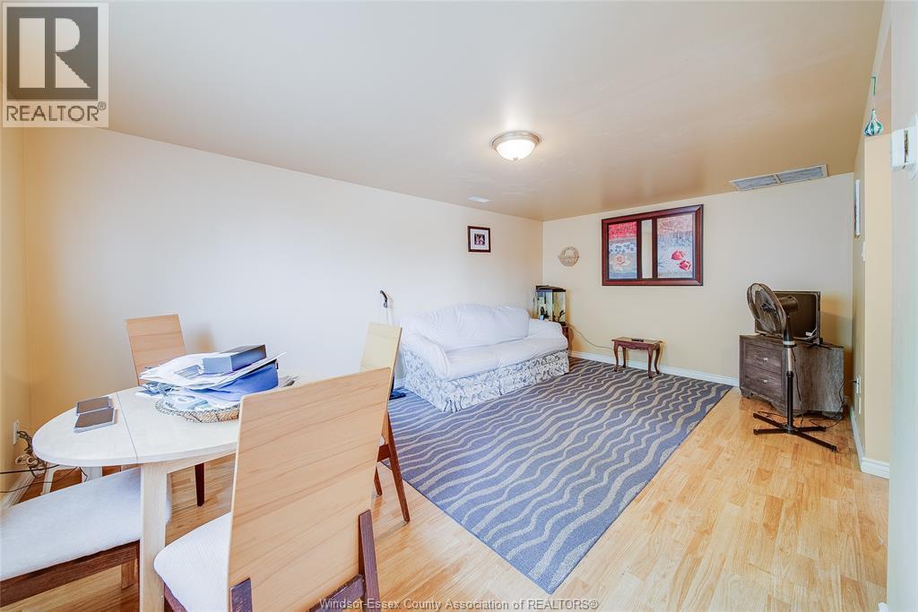 989 Windsor Avenue, Windsor, Ontario  N9A 1K1 - Photo 9 - 26020521