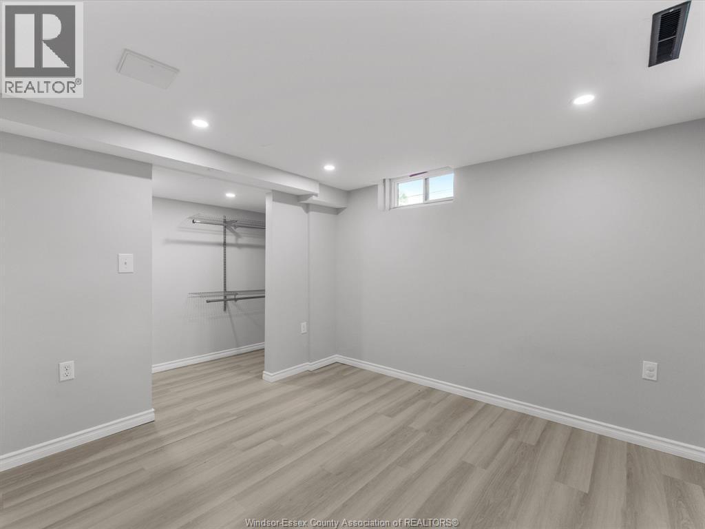 3694 Askin, Windsor, Ontario  N9E 3J9 - Photo 31 - 26020874
