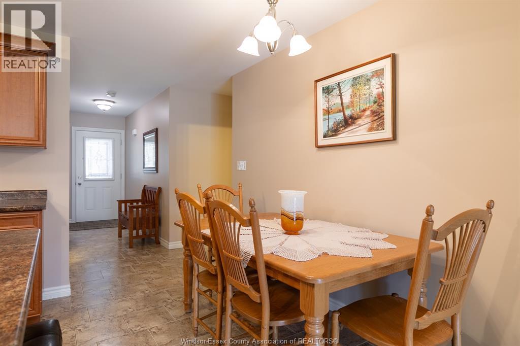 11123 Snowcrest Street, Windsor, Ontario  N8F 1M2 - Photo 16 - 26020829