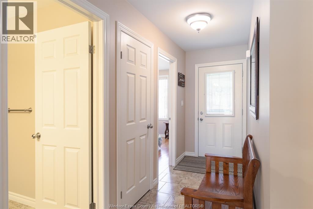 11123 Snowcrest Street, Windsor, Ontario  N8F 1M2 - Photo 3 - 26020829