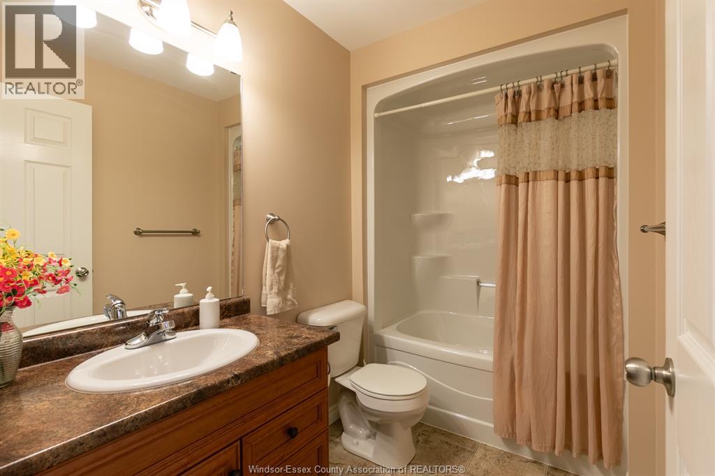 11123 Snowcrest Street, Windsor, Ontario  N8F 1M2 - Photo 6 - 26020829