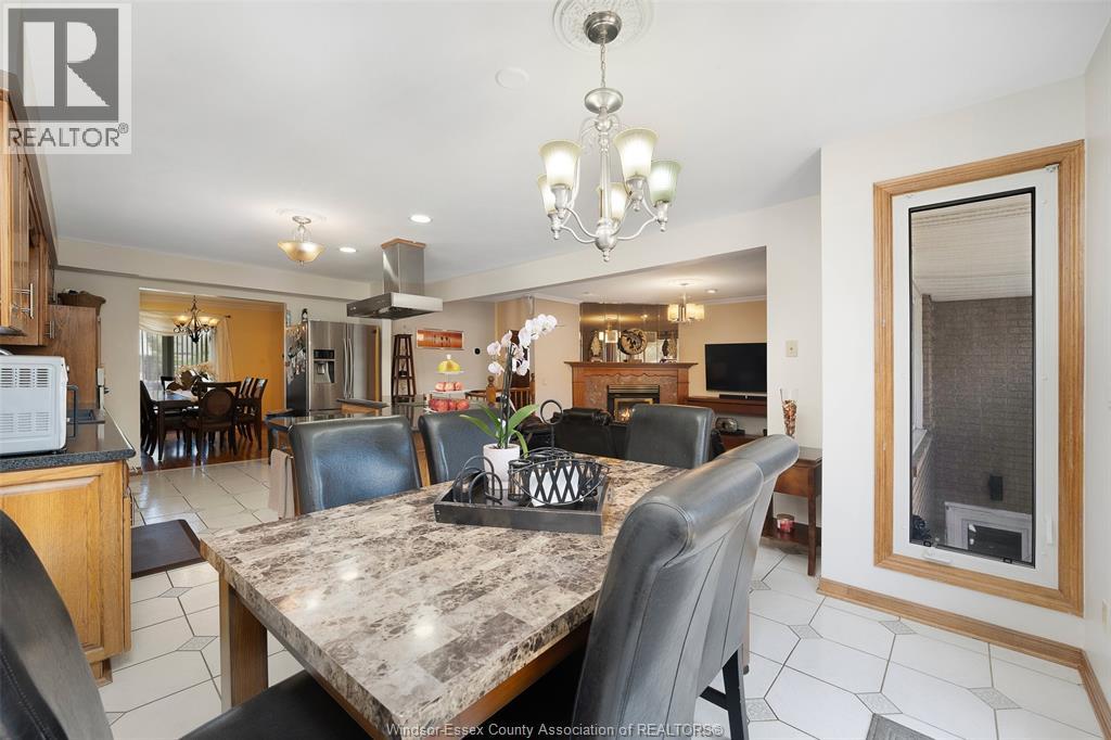 12339 Funaro Crescent, Tecumseh, Ontario  N9K 1B2 - Photo 15 - 26020894