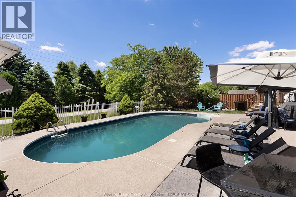 12339 Funaro Crescent, Tecumseh, Ontario  N9K 1B2 - Photo 42 - 26020894