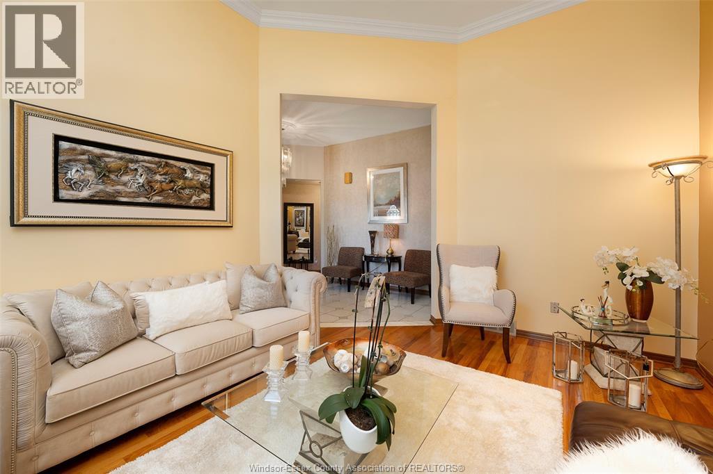 12339 Funaro Crescent, Tecumseh, Ontario  N9K 1B2 - Photo 7 - 26020894