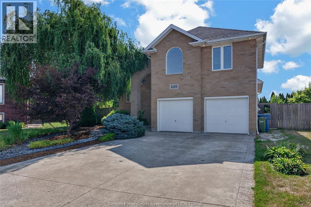 3162 Leisure Crescent, Windsor, Ontario  N8R 0A2 - Photo 3 - 26020675