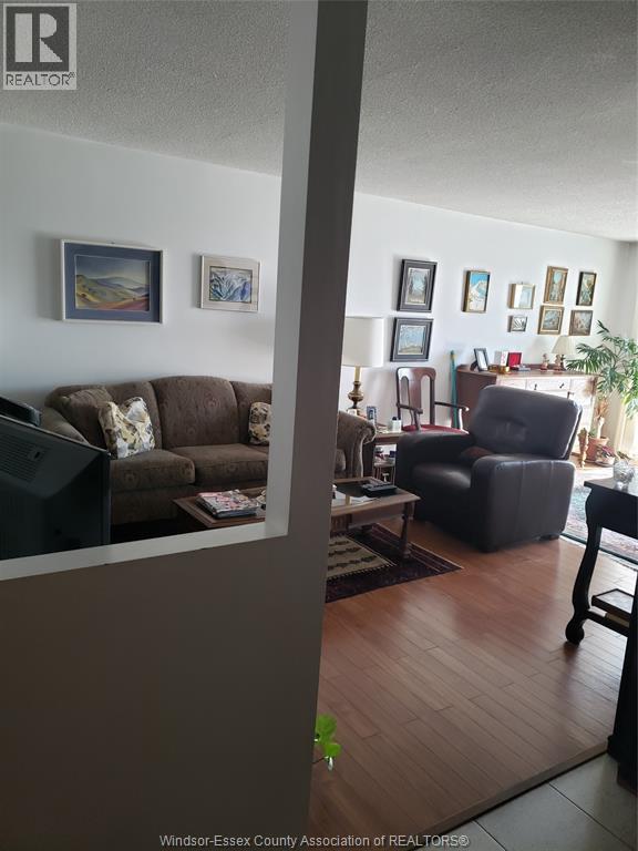 150 Park West Unit# 816, Windsor, Ontario  N9A 7A2 - Photo 3 - 26020905