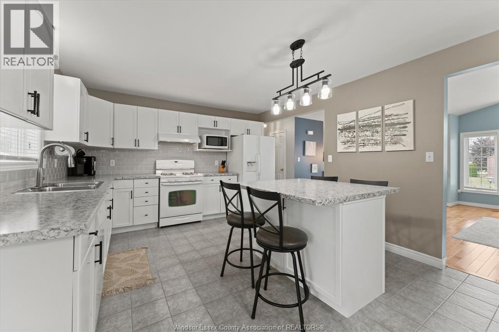 256 Ashwood, Lakeshore, Ontario  N8L 1E7 - Photo 15 - 26020923