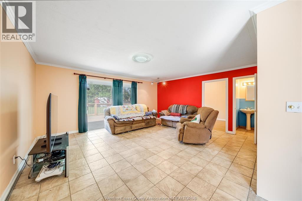 1055 Jefferson Boulevard, Windsor, Ontario  N8S 2R2 - Photo 19 - 26020660