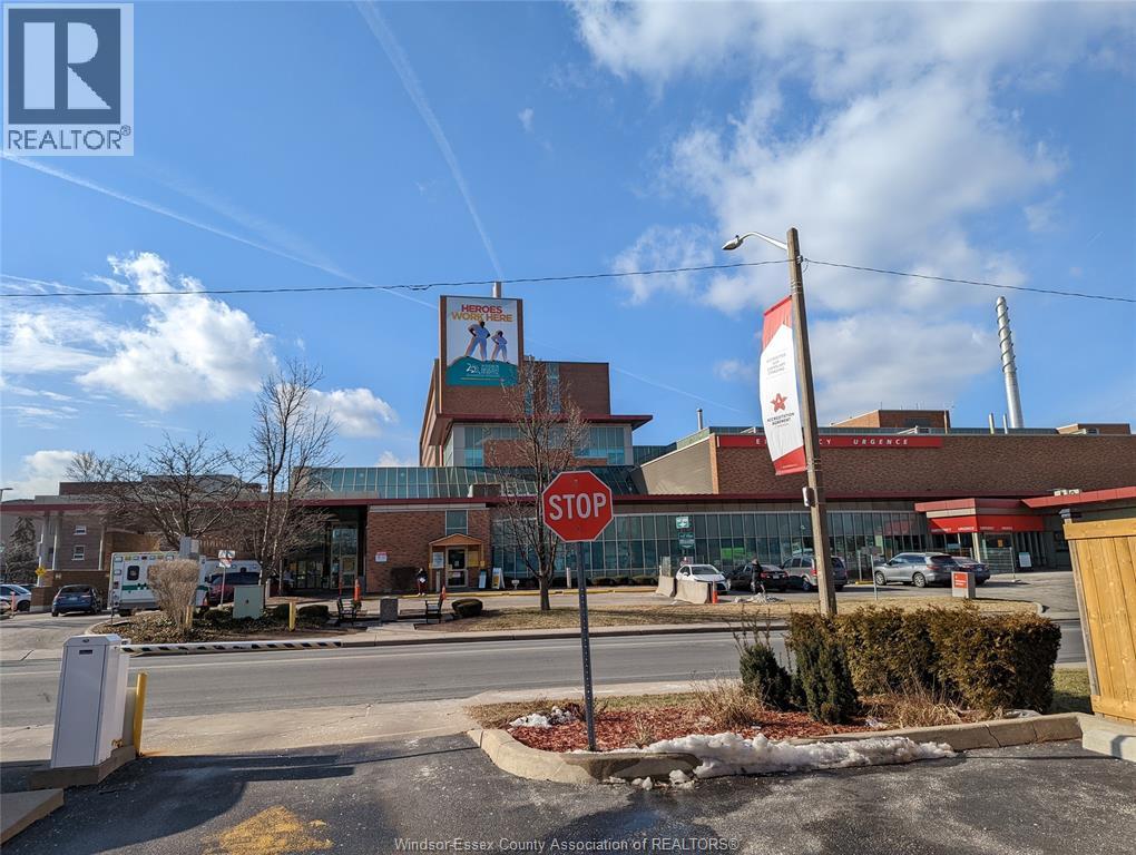 1074 Goyeau Unit# 1, Windsor, Ontario  N9A 1J1 - Photo 12 - 26020941