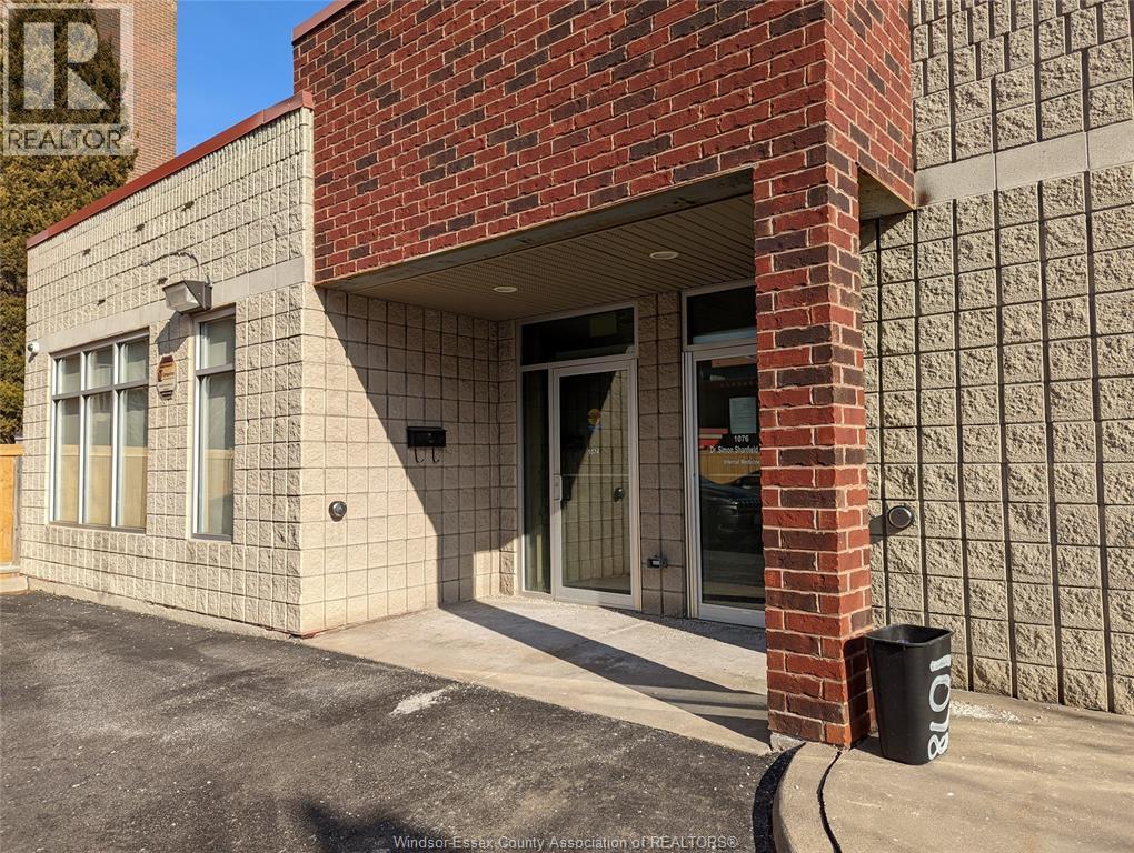 1074 Goyeau Unit# 1, Windsor, Ontario  N9A 1J1 - Photo 3 - 26020941
