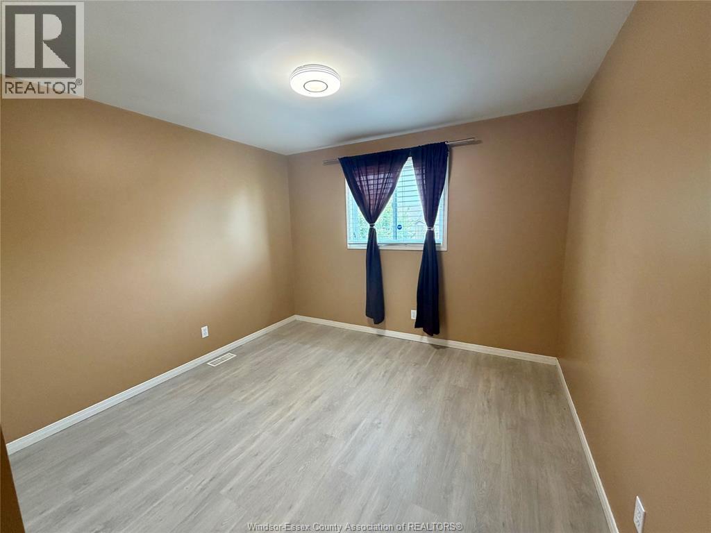 1484 Border, Tecumseh, Ontario  N8N 4Y8 - Photo 12 - 26020975