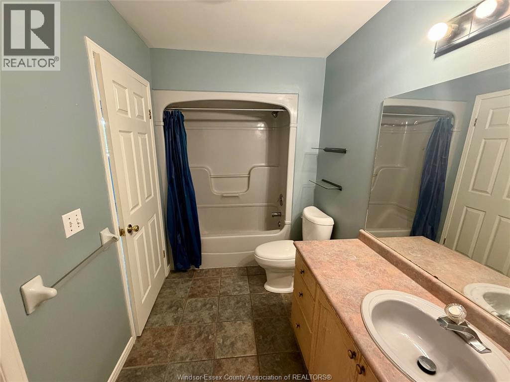 1484 Border, Tecumseh, Ontario  N8N 4Y8 - Photo 18 - 26020975