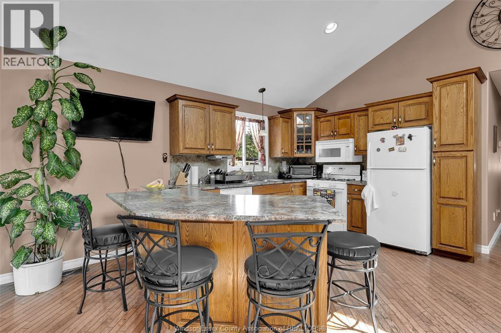 747 Eugenie, Windsor, Ontario  N8X 2Y6 - Photo 15 - 26021023