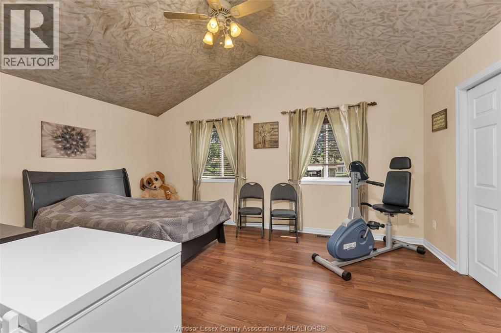 747 Eugenie, Windsor, Ontario  N8X 2Y6 - Photo 21 - 26021023