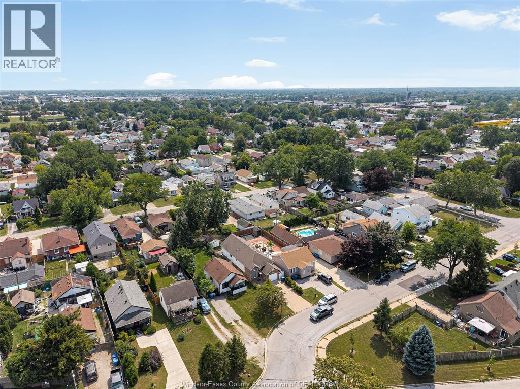 747 Eugenie, Windsor, Ontario  N8X 2Y6 - Photo 33 - 26021023