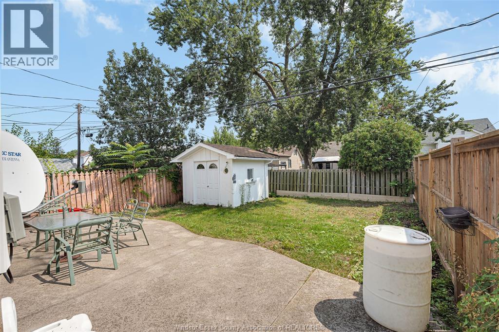 747 Eugenie, Windsor, Ontario  N8X 2Y6 - Photo 5 - 26021023