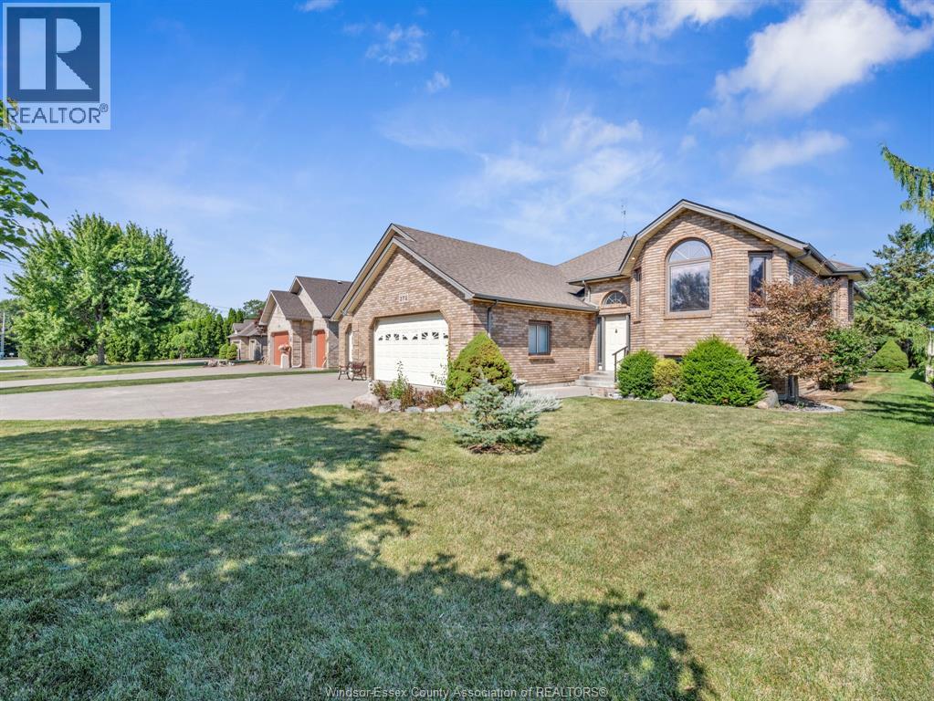 372 East Puce River Road, Lakeshore, Ontario  N8L 0C6 - Photo 3 - 26021030