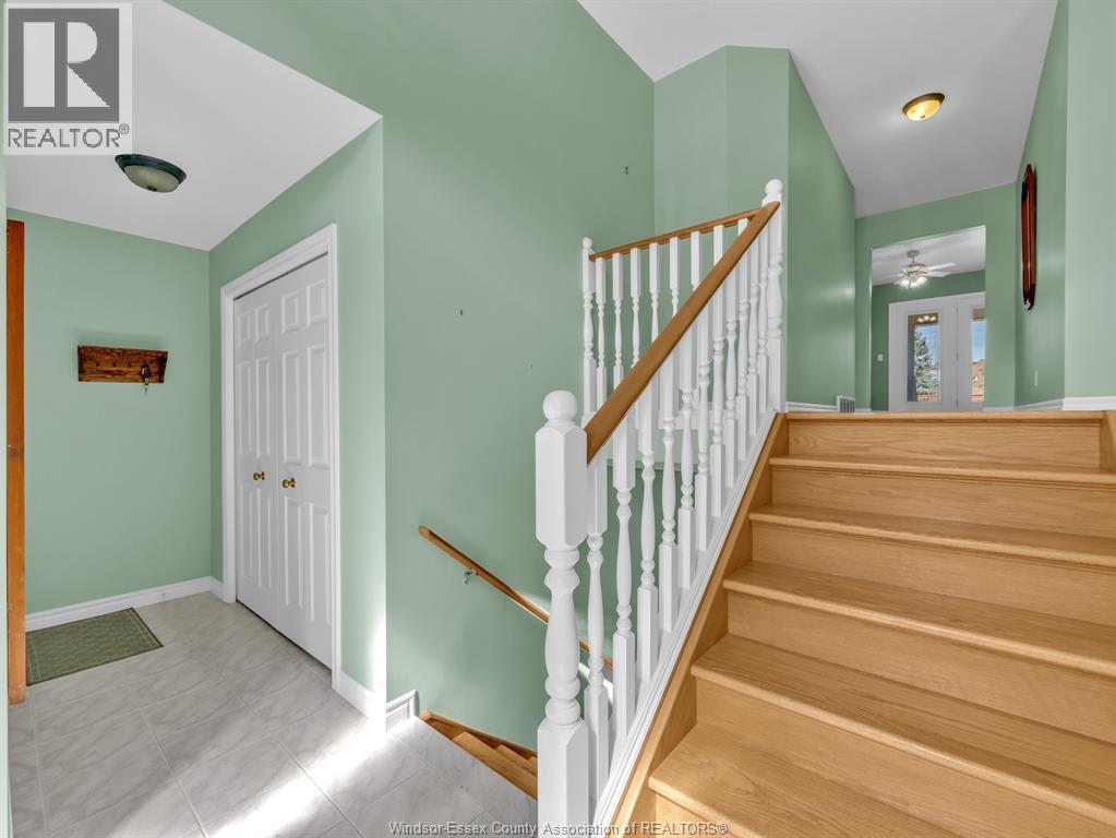372 East Puce River Road, Lakeshore, Ontario  N8L 0C6 - Photo 5 - 26021030