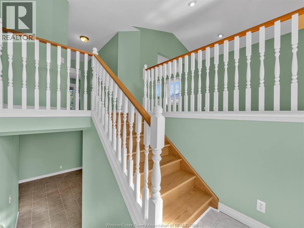 372 East Puce River Road, Lakeshore, Ontario  N8L 0C6 - Photo 6 - 26021030