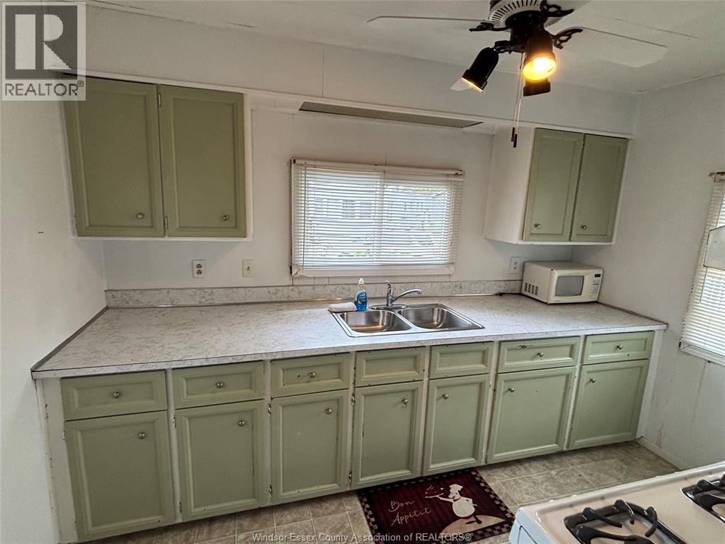 15 Wilder South, Lakeshore, Ontario  N8N 2T1 - Photo 9 - 26021029