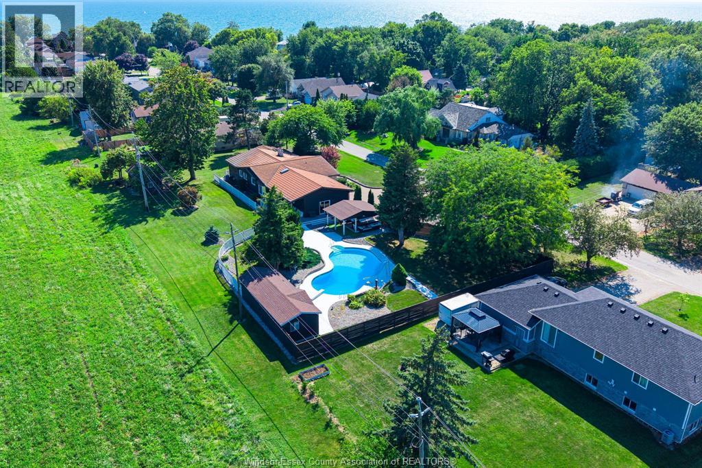 146 Gloucester Drive, Harrow, Ontario  N0R 1G0 - Photo 1 - 26021034