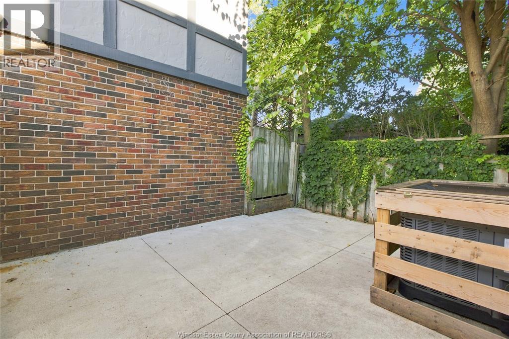 1597 Pelissier Street, Windsor, Ontario  N8X 1M9 - Photo 31 - 26021028