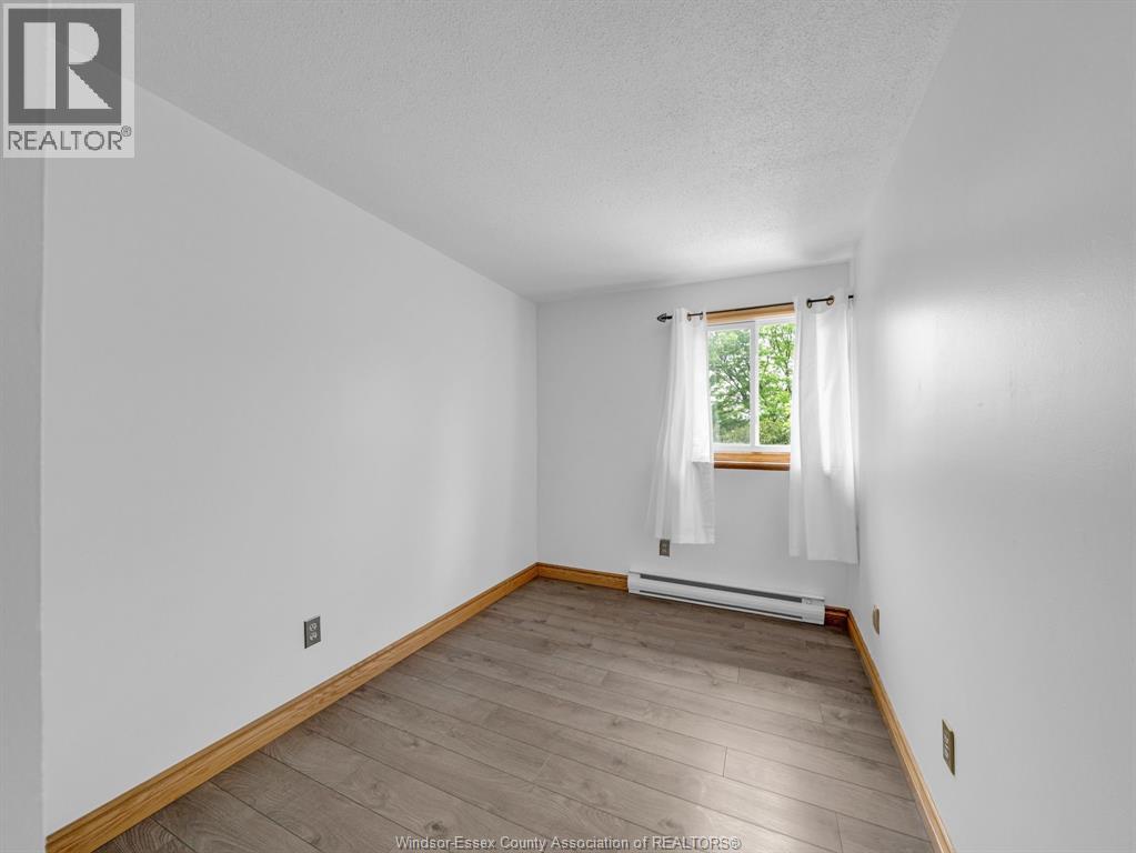6701 Rose-Ville Garden Drive, Windsor, Ontario  N8T 1J3 - Photo 18 - 26021051