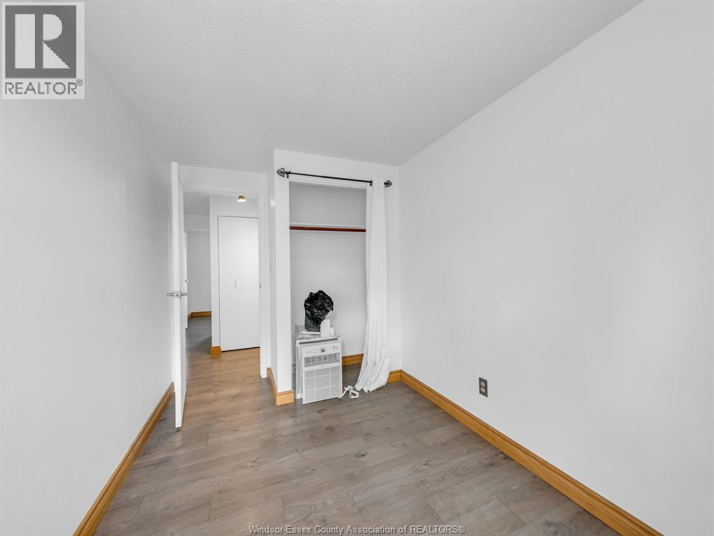 6701 Rose-Ville Garden Drive, Windsor, Ontario  N8T 1J3 - Photo 19 - 26021051