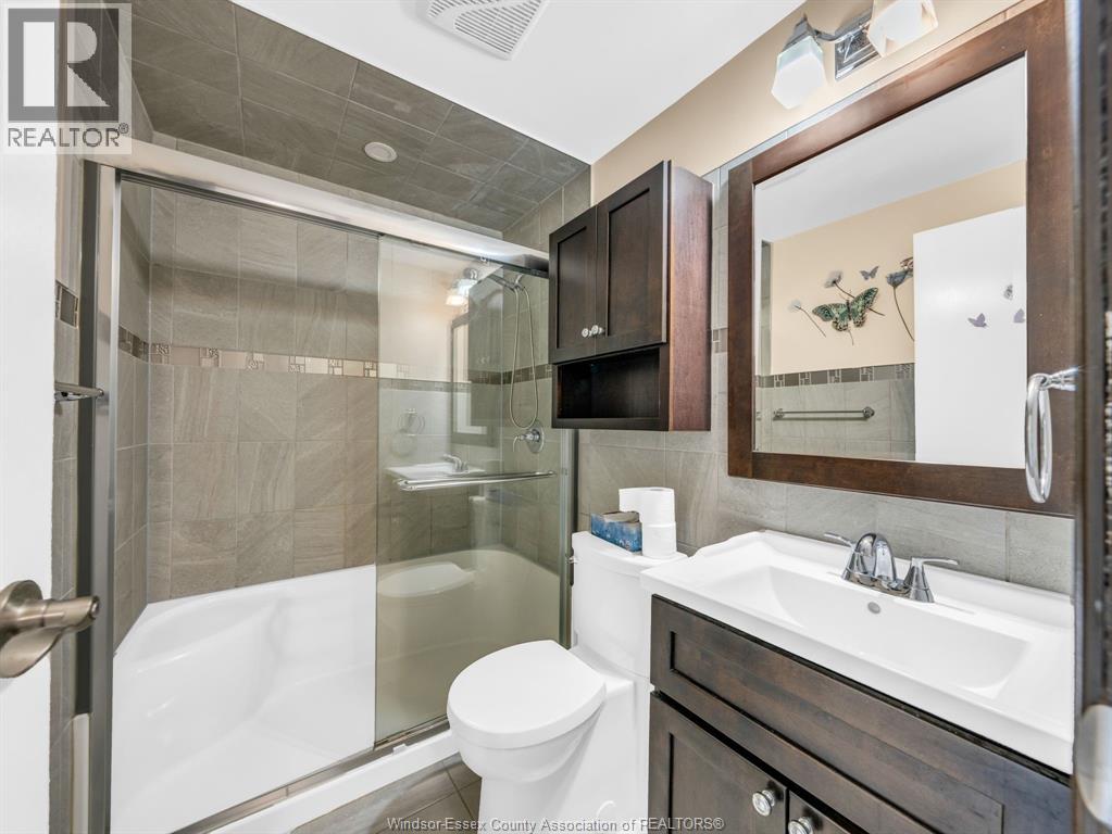 6701 Rose-Ville Garden Drive, Windsor, Ontario  N8T 1J3 - Photo 22 - 26021051