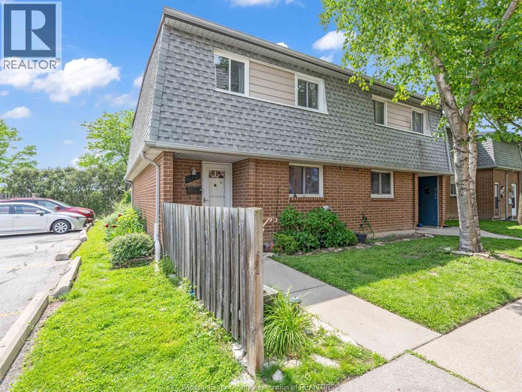 6701 Rose-Ville Garden Drive, Windsor, Ontario  N8T 1J3 - Photo 3 - 26021051