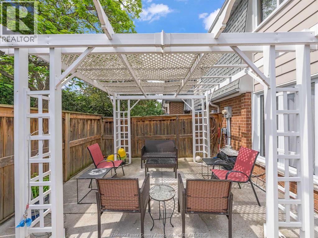 6701 Rose-Ville Garden Drive, Windsor, Ontario  N8T 1J3 - Photo 36 - 26021051