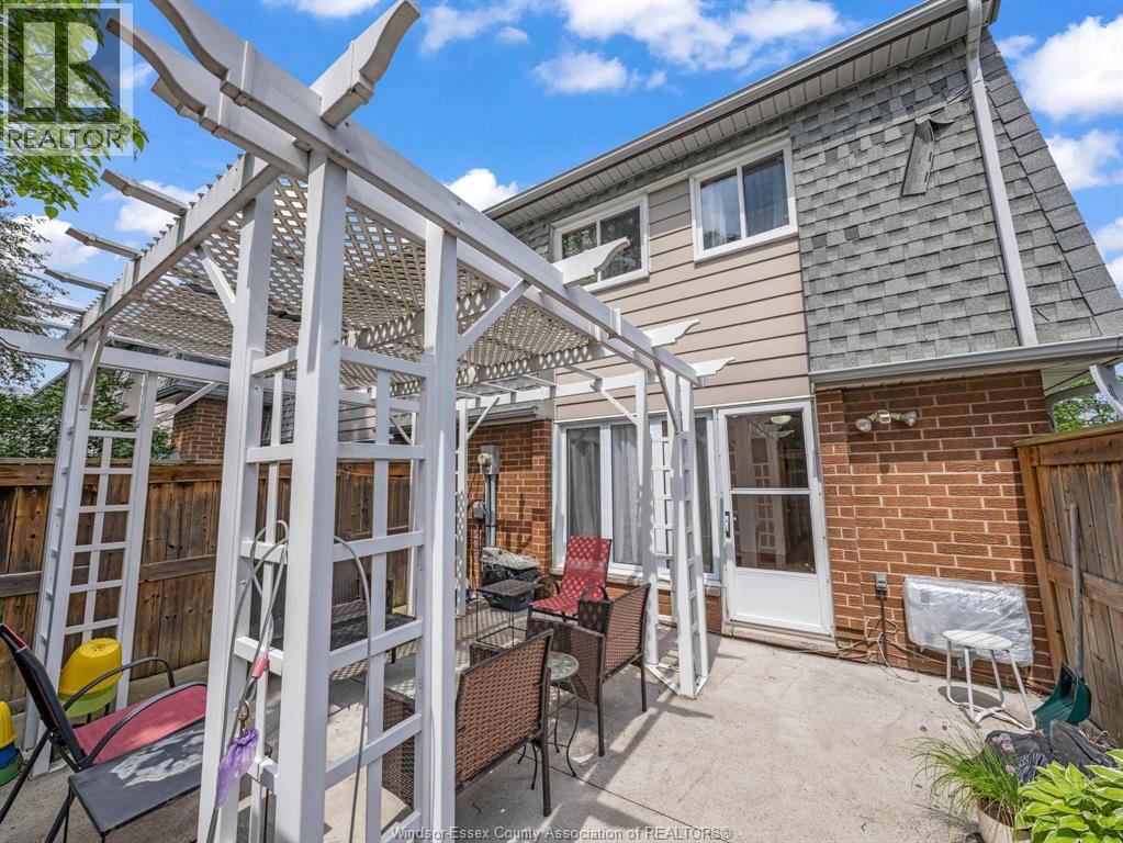 6701 Rose-Ville Garden Drive, Windsor, Ontario  N8T 1J3 - Photo 37 - 26021051