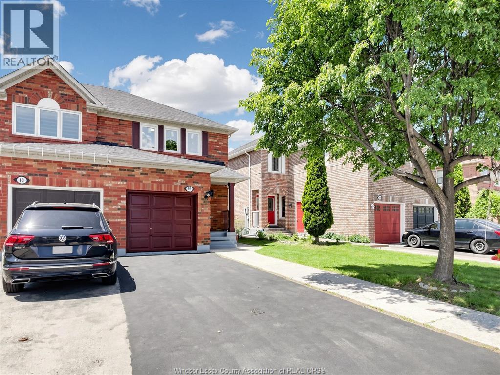 16 Mount Fuji Crescent, Brampton, Ontario  L6R 2L3 - Photo 3 - 26021064