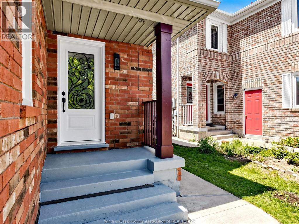 16 Mount Fuji Crescent, Brampton, Ontario  L6R 2L3 - Photo 5 - 26021064
