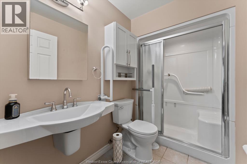 2935 Mckay Avenue Unit# 2, Windsor, Ontario  N9E 2R1 - Photo 21 - 26021069