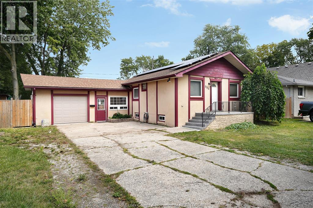 986 Eastlawn, Windsor, Ontario  N8S 3H9 - Photo 1 - 26021022