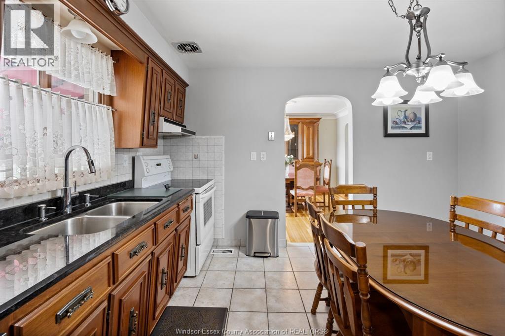 1459 Partington Avenue, Windsor, Ontario  N9B 2P7 - Photo 12 - 26021072
