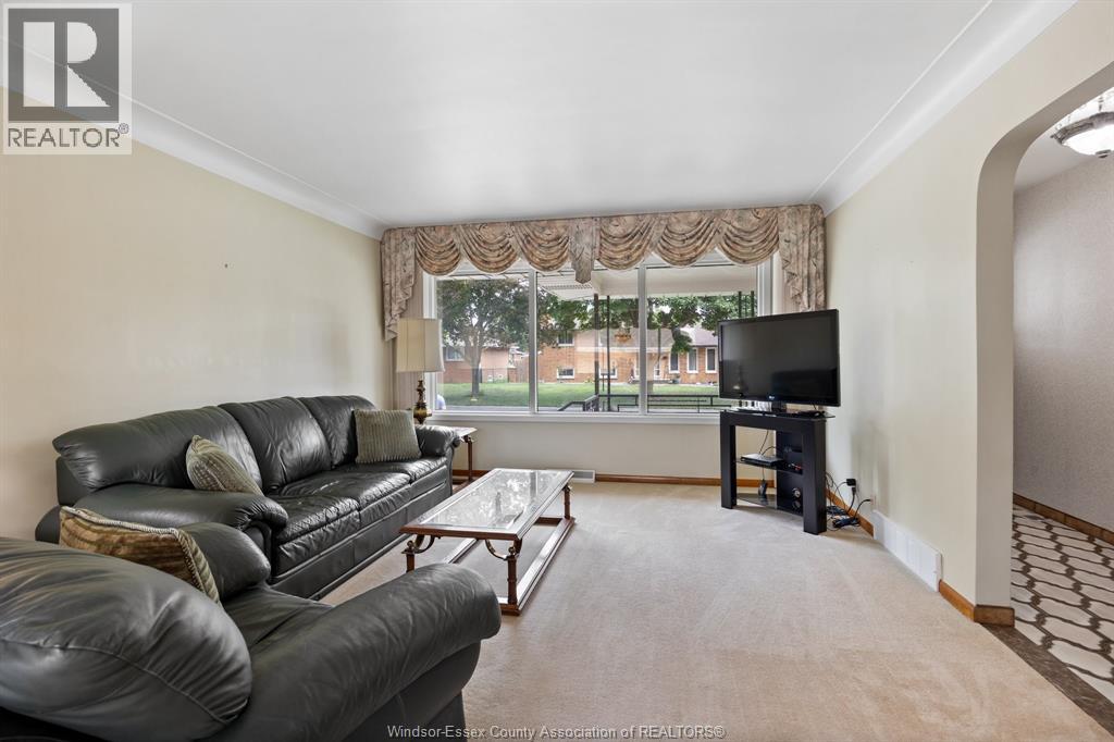 1459 Partington Avenue, Windsor, Ontario  N9B 2P7 - Photo 6 - 26021072