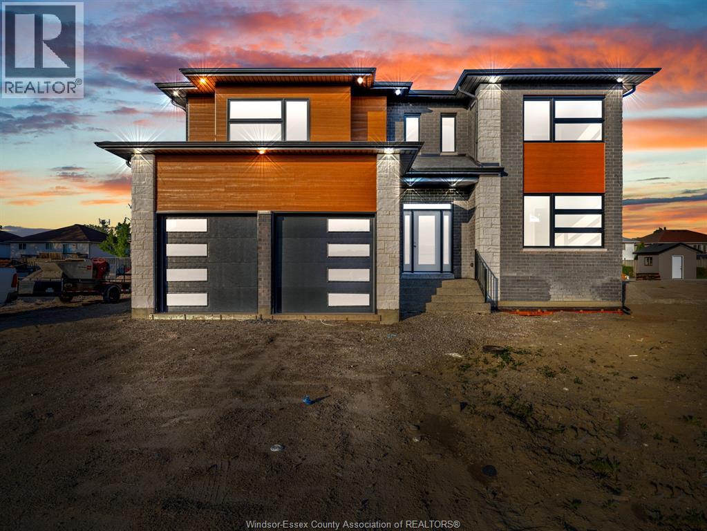 3672 SUTTON AVENUE, Windsor, Ontario