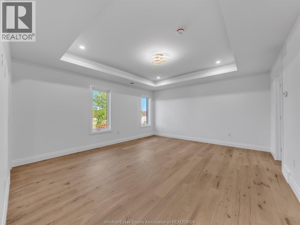 3672 Sutton Avenue, Windsor, Ontario  N9E 0B3 - Photo 18 - 26021071