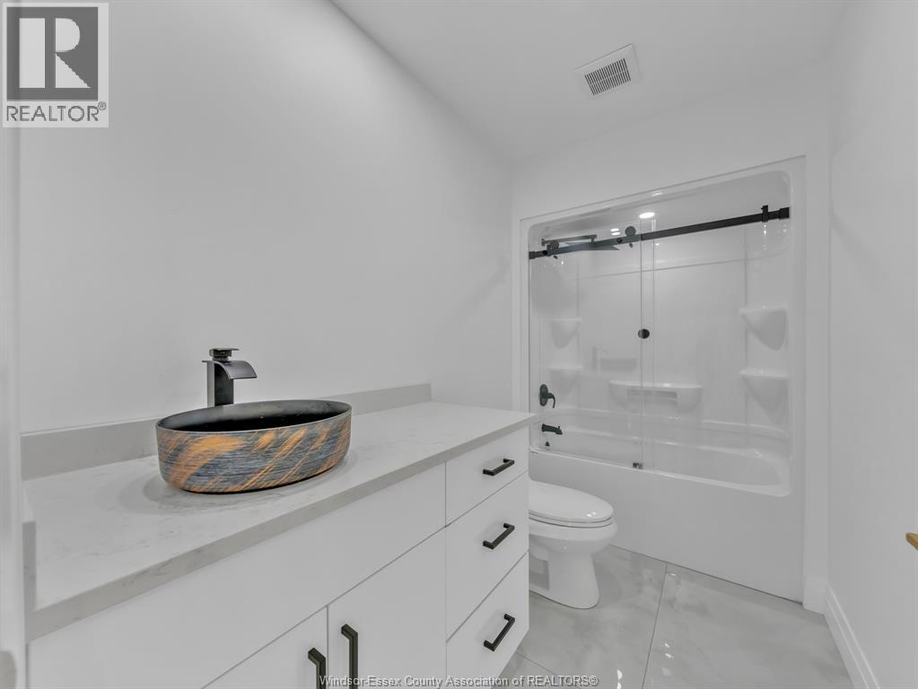 3672 Sutton Avenue, Windsor, Ontario  N9E 0B3 - Photo 20 - 26021071