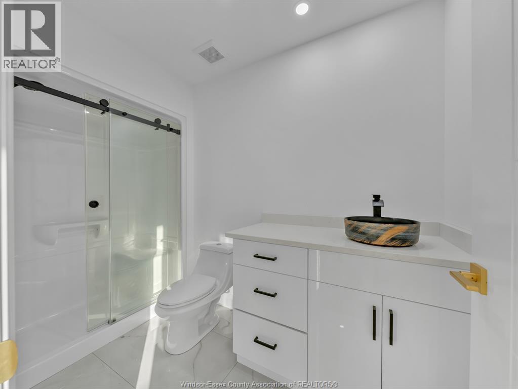 3672 Sutton Avenue, Windsor, Ontario  N9E 0B3 - Photo 22 - 26021071