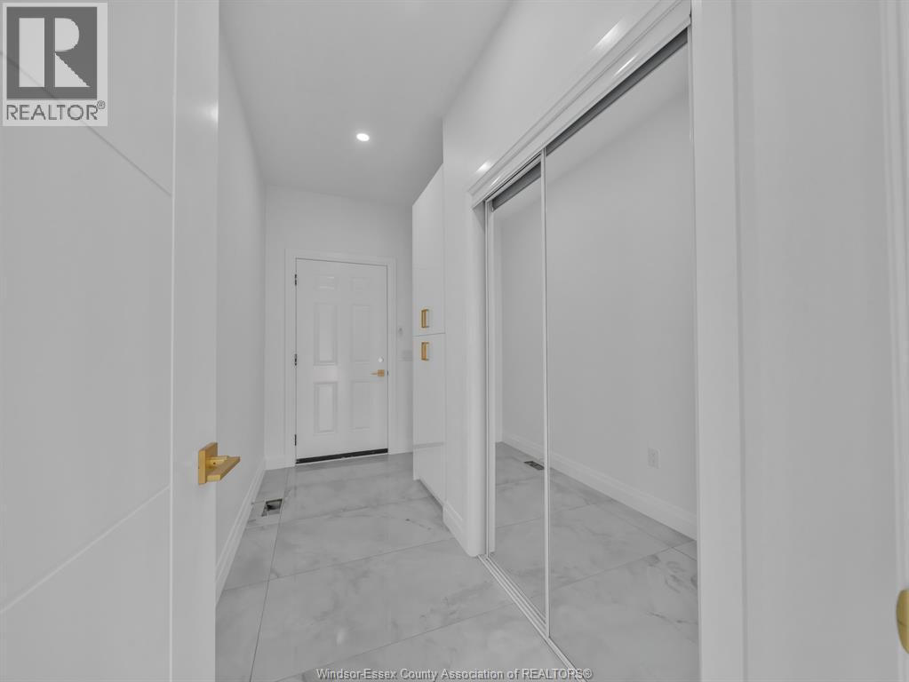 3672 Sutton Avenue, Windsor, Ontario  N9E 0B3 - Photo 25 - 26021071