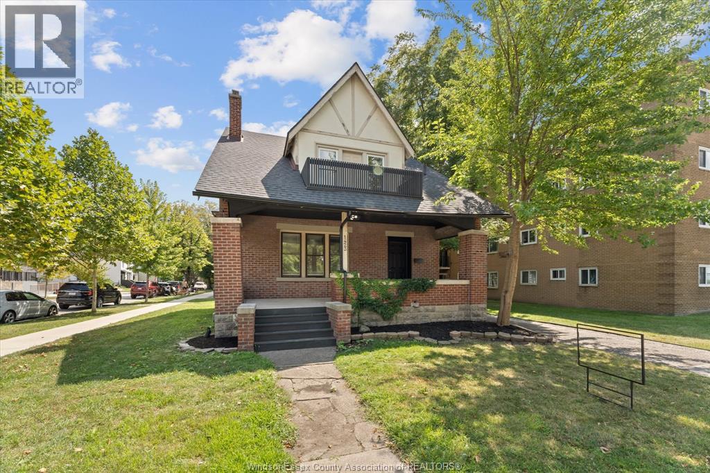 1423 Riverside Drive West, Windsor, Ontario  N9B 1A2 - Photo 2 - 26021078