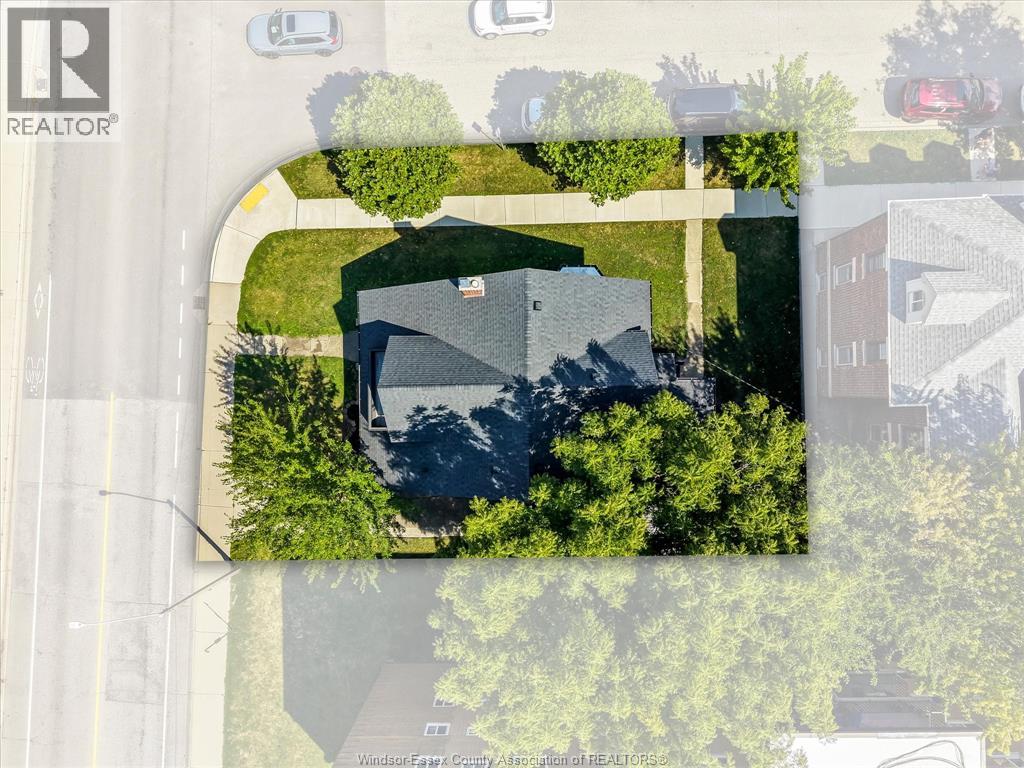 1423 Riverside Drive West, Windsor, Ontario  N9B 1A2 - Photo 37 - 26021078