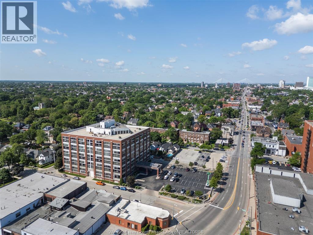 2175 Wyandotte Street East Unit# 301, Windsor, Ontario  N8Y 5B9 - Photo 3 - 26021097